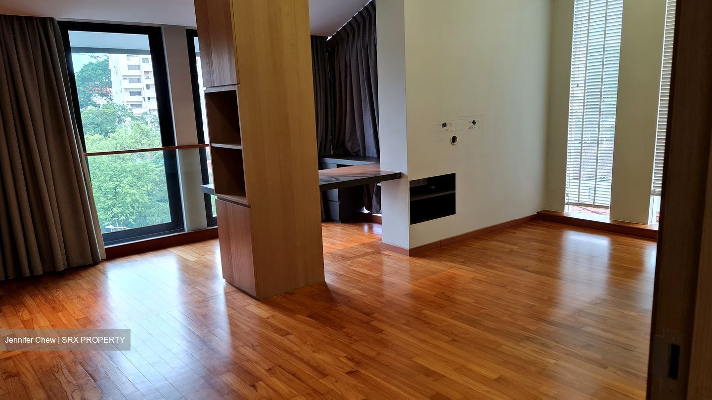 Greenmead Avenue (D11),  #500539351